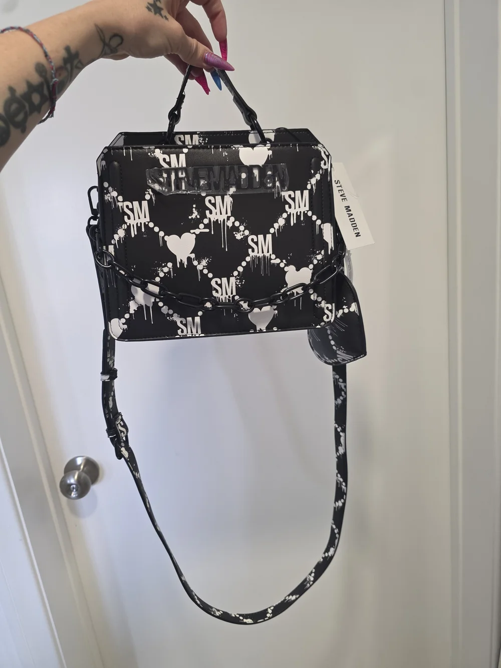 Steve Madden Black & White SM Heart Print Viral Satchel Purse